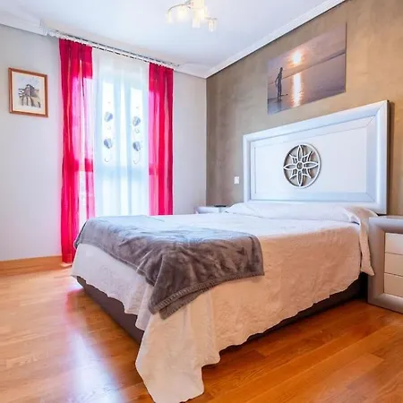 En El Corazon De La Ciudad Con Parking