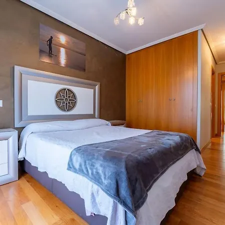 En El Corazon De La Ciudad Con Parking Appartamento *