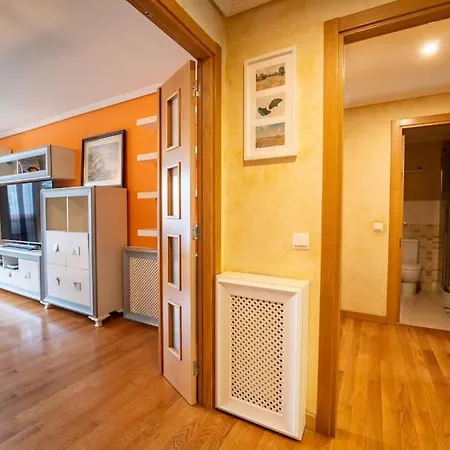 En El Corazon De La Ciudad Con Parking Appartamento *