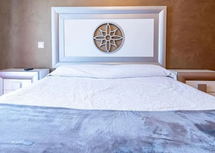 En El Corazon De La Ciudad Con Parking Apartment Santander