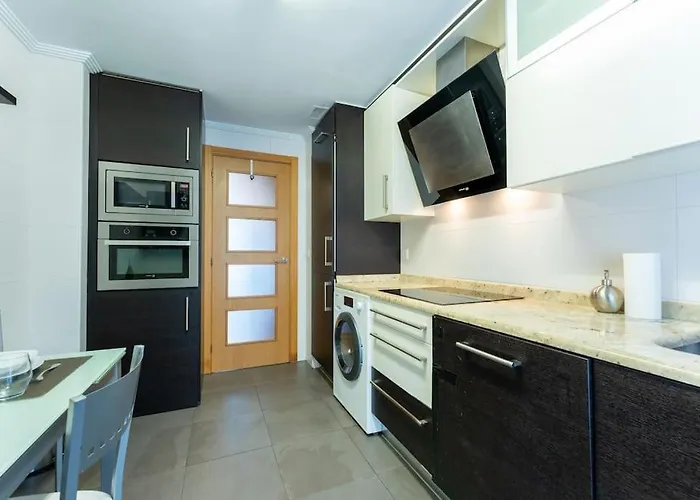 En El Corazon De La Ciudad Con Parking Apartment *