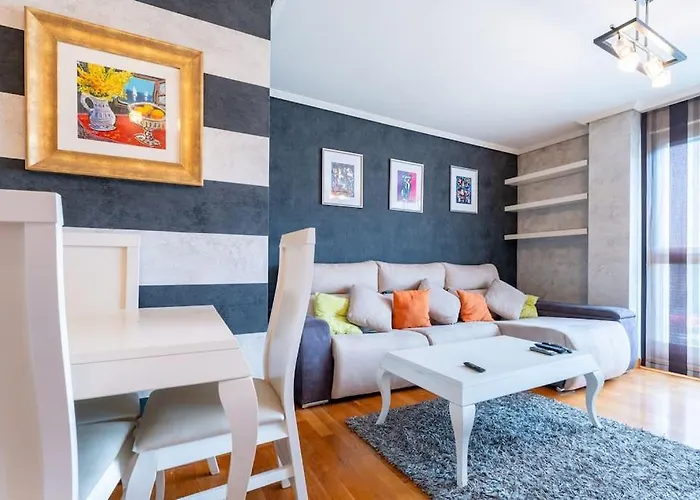 En El Corazon De La Ciudad Con Parking